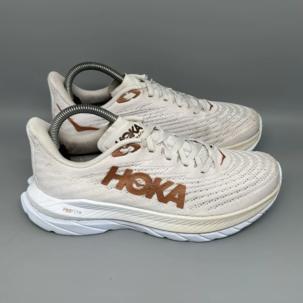 Hoka One One Mach 5 Cream Bronze Running Shoes Women's Sz 8B